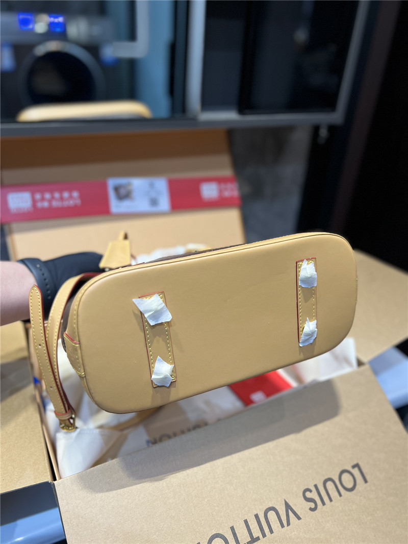 ヴィトン アルマ 芸能人 ルィヴィトン 鞄 2way ショルダー バッグ 卒業 式 バッグ 30代 40代 通勤 バッグ レディース ハンドバッグ