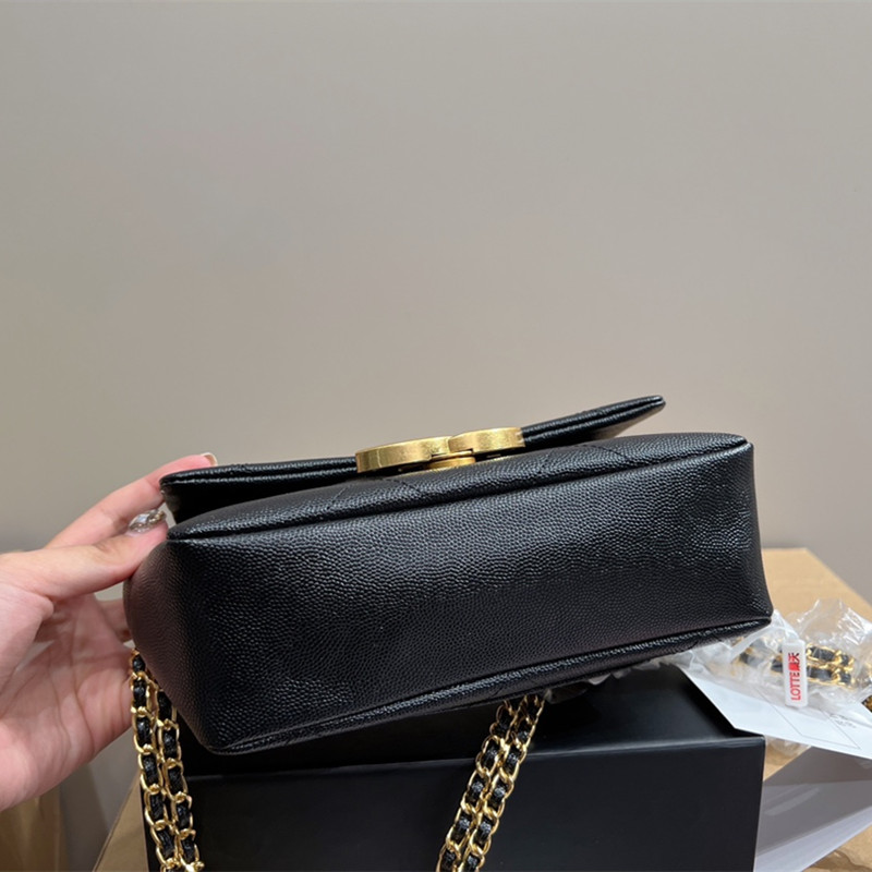 chanel チェーンバッグ シャネル ミニ ポシェット 小さい