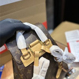 ルイヴィトン モンスリ リュック レディース 人気 40 代 30代 ビジネス リュック ブランド ママ バッグ 芸能人 リュック サック おしゃれ