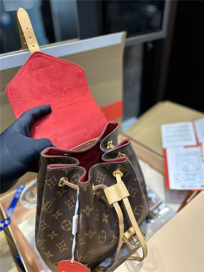 ルイヴィトン モンスリ リュック レディース 人気 40 代 30代 ビジネス リュック ブランド ママ バッグ 芸能人 リュック サック おしゃれ