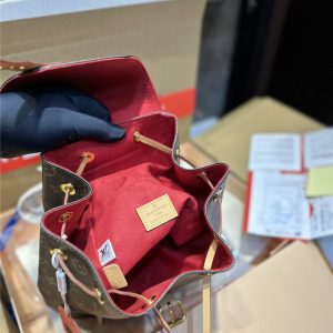 ルイヴィトン モンスリ リュック レディース 人気 40 代 30代 ビジネス リュック ブランド ママ バッグ 芸能人 リュック サック おしゃれ