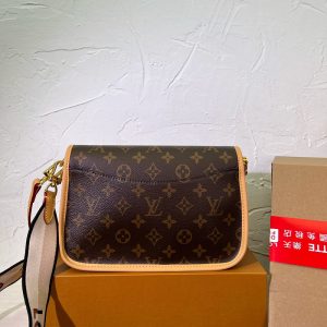 ルイ ヴィトン ディアヌ ショルダーバッグ 2way ヴィトン 斜 めがけ モノグラム 女性 バッグ 人気 30 代 40代 マザーズ バッグ おしゃれ ルイ ヴィトン ディアヌ ショルダーバッグ 2way ヴィトン 斜 めがけ モノグラム 女性 バッグ 人気 30 代 40代 マザーズ バッグ おしゃれ