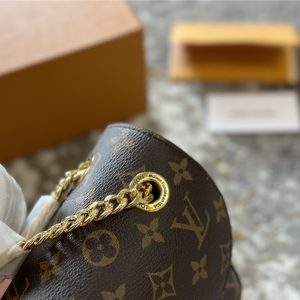ルイ ヴィトン パッシー チェーンバッグ ヴィトン ポシェット モノグラム 30代 40 代 ショルダー バッグ 斜 めがけ ハイ ブランド コピー ルイ ヴィトン パッシー チェーンバッグ ヴィトン ポシェット モノグラム 30代 40 代 ショルダー バッグ 斜 めがけ ハイ ブランド コピー