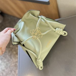 ロエベ ショルダー バッグ 巾着 ポシェット loewe ハンドバッグ 大人 可愛い 斜 めがけ バッグ ブランド デート バッグ