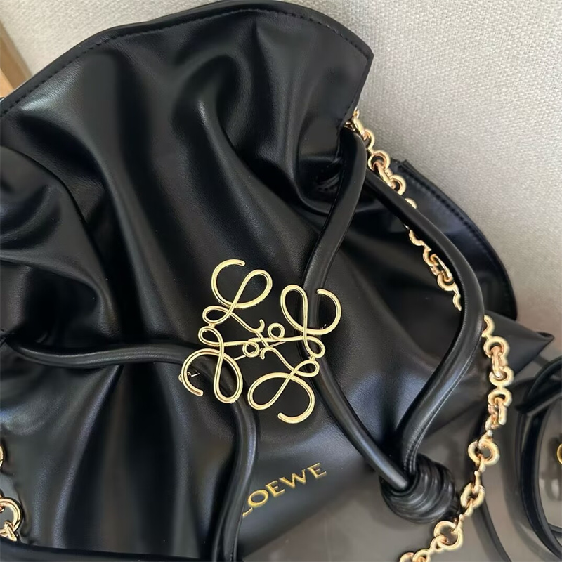 ロエベ ショルダー バッグ 巾着 ポシェット loewe ハンドバッグ 大人 可愛い 斜 めがけ バッグ ブランド デート バッグ