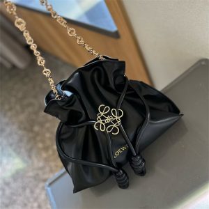 ロエベ ショルダー バッグ 巾着 ポシェット loewe ハンドバッグ 大人 可愛い 斜 めがけ バッグ ブランド デート バッグ