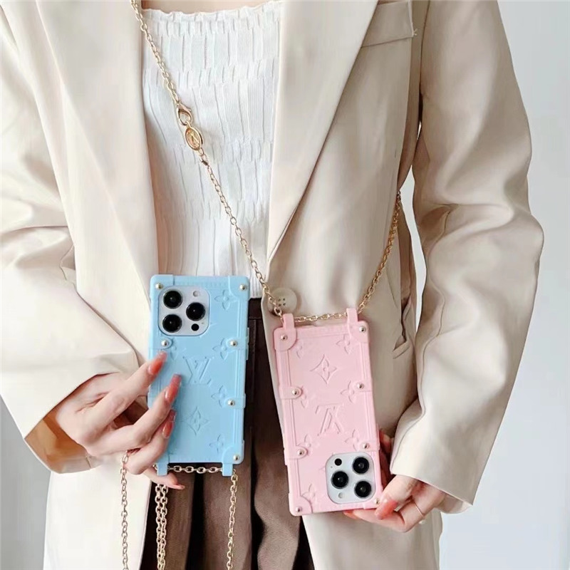 ルイ ヴィトン スマホ ショルダー iphone16/15pro ケース 斜めがけ スクエア iphone14/13promaxケース ブランド コピー iphone ケース 人気 女子 ハイブランド