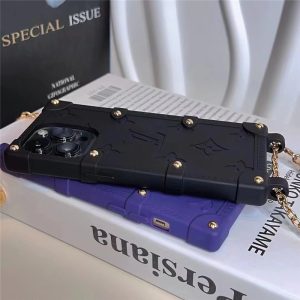 ルイ ヴィトン スマホ ショルダー iphone16/15pro ケース 斜めがけ スクエア iphone14/13promaxケース ブランド コピー iphone ケース 人気 女子 ハイブランド