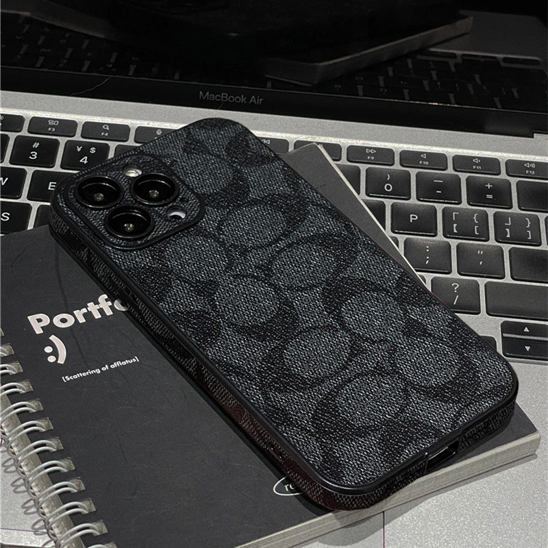 コーチ iphone17/17pro ケース coach スマホケース iphone16プロ 韓国 流行り iphone15/14 ケース ブランド メンズ iphone ケース 可愛い