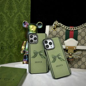 グッチ iphone16/16promax ケース gucci アイフォン ケース15/14pro iphone13/12ケース ハイブランド 女子 芸能人 スマホケース ブランド 安い おすすめ