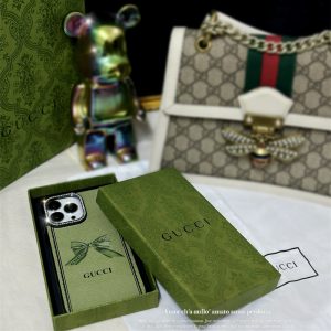 グッチ iphone16/16promax ケース gucci アイフォン ケース15/14pro iphone13/12ケース ハイブランド 女子 芸能人 スマホケース ブランド 安い おすすめ