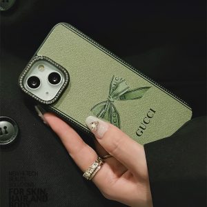 グッチ iphone16/16promax ケース gucci アイフォン ケース15/14pro iphone13/12ケース ハイブランド 女子 芸能人 スマホケース ブランド 安い おすすめ