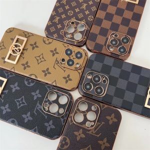 ルイヴィトン ドフィーヌ iPhone13 Pro スマホケース 066677 LOUIS VUITTON 【中古】｜ルイヴィトン バンパー ドーフィーヌ
