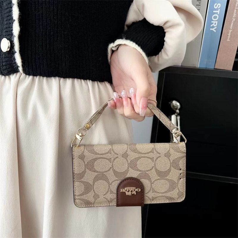 コーチ iphone17/16proケース 手帳型 スマホケース ブランド iphone15/15pro max ケース 手帳 型 かわいい iphone14/14pro ケース ストラップ 付き iphone13/12 ケース coach カード収納 スタンド