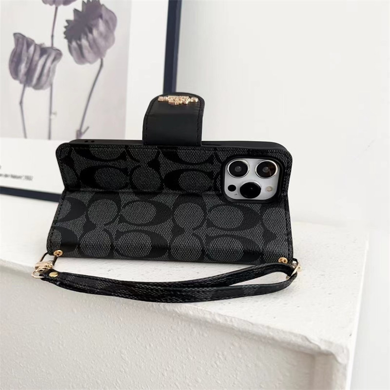 コーチ iphone17/16proケース 手帳型 スマホケース ブランド iphone15/15pro max ケース 手帳 型 かわいい iphone14/14pro ケース ストラップ 付き iphone13/12 ケース coach カード収納 スタンド