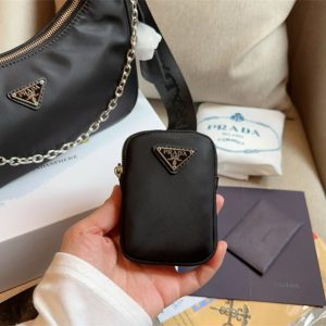 プラダ ナイロン バッグ 3way バッグ レディース ブランド ミニバッグ prada ショルダーバッグ Re-Edition 2005 カバン 鞄 人気 プラダ ナイロン バッグ 3way バッグ レディース ブランド ミニバッグ prada ショルダーバッグ Re-Edition 2005 カバン 鞄 人気