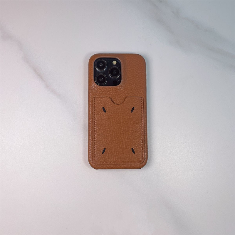 [ジャスミン2点 ケースティファイ　アイフォーン16カバー　マルジェラ財布 マルジェラ アイ フォン17/17pro ケース チェーン iphone16pro