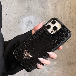PRADA プラダ　iPhoneSEケース　黒色　メンズ　お洒落　ブランド プラダ iphone16 ケース トップステッチ iphone ケース おしゃれ
