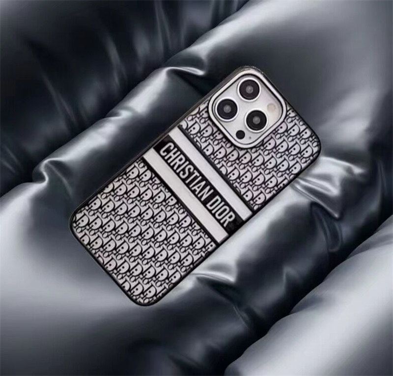 DIOR | 【日本限定】Dioramour Lady Dior iPhone 15 Pro Maxケース 