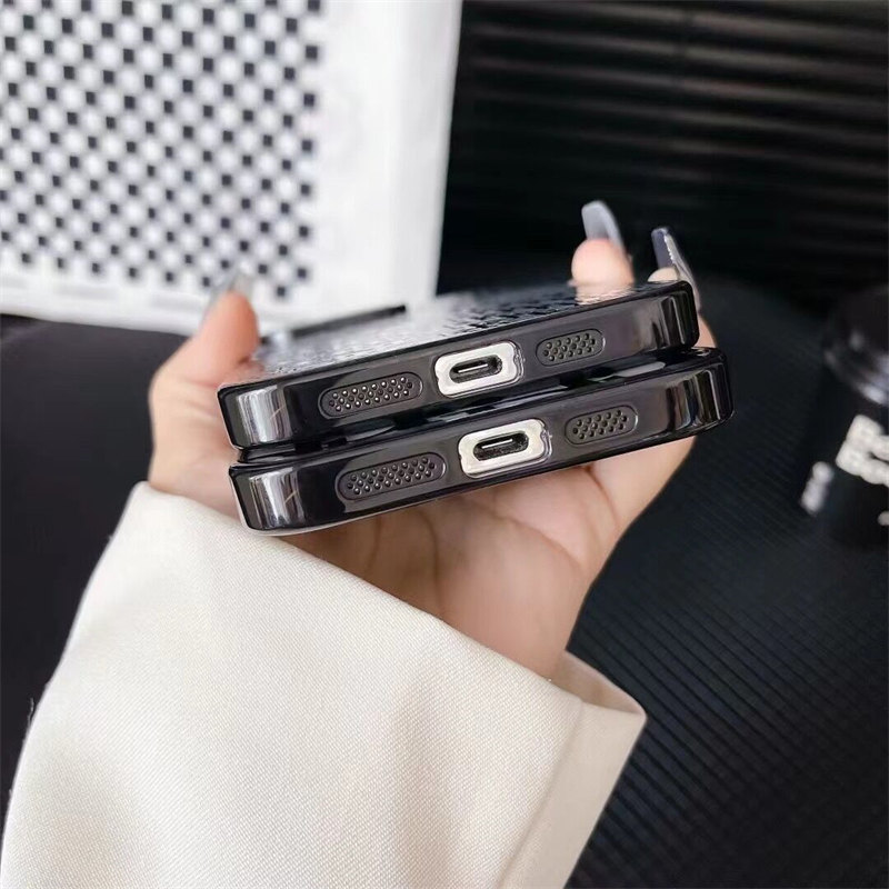 DIOR | Lady Dior iPhone 15 Pro ケース カナージュ ラムスキン