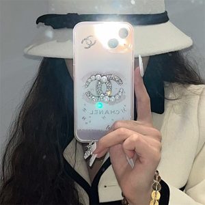 シャネル iphone16/15/15plus ケース iphone ケース キラキラ グリッター iphone14/14pro ケース 人気 女子 iphone13/12/11ケース デコ ブランド ハイブランド スマホケース CHANEL コピー シャネル iphone16/15/15plus ケース iphone ケース キラキラ グリッター iphone14/14pro ケース 人気 女子 iphone13/12/11ケース デコ ブランド ハイブランド スマホケース CHANEL コピー