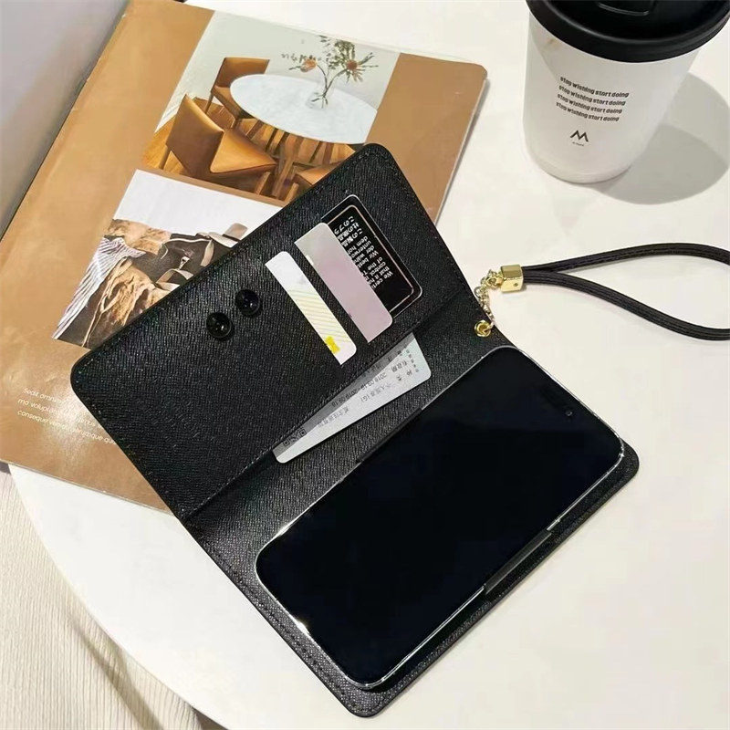 ヴィトン 全機種対応 スマホケース gucci 手帳型 全機種対応 スマホケース ブランド スマホケース ギャラクシー 手帳 型 android スマホカバー xperia 手帳 型 スマホケース カード収納