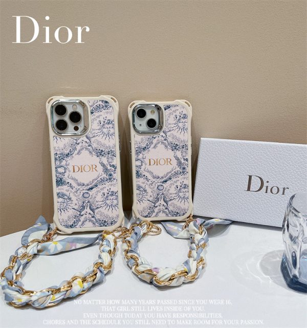 dior iphone15/15pro max ケース 人気 女子 ディオール スマホケース コピー iphoneケース チェーン アイ フォン14/13/12/11 ケース ハイ ブランド スカーフ 付き 2024新作