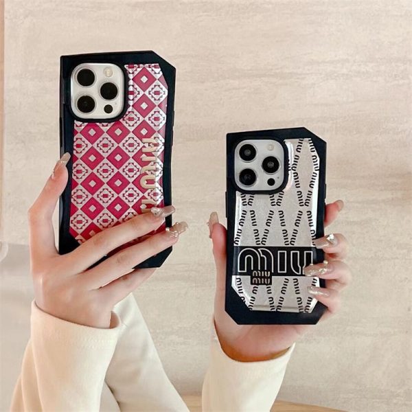 miumiu iphone15 ケース 不規則 ミュウ ミュウ スマホケース iphone ケース ペア アイ フォン ケース ブランド かわいい iphoneケース 個性的 海外セレブ