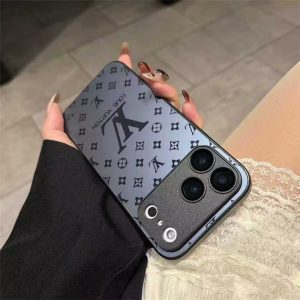 ヴィトン iphone17 ケース ガラス ルイヴィトン 携帯ケース コピー iphone16/15plus ケース レンズ 保護 iphone14/13/12 ケース メンズ ハイ ブランド iphoneケース 人気 女子 かわいい