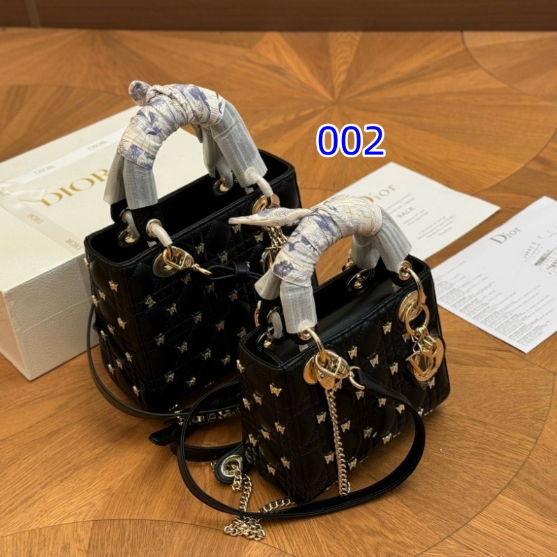 【どんな場面でも持てる♪】Dior    ミニバッグ 新作♪】DIOR Saddle フラップ付きメッセンジャーバッグ ミニ