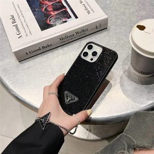 プラダ iphone16/16proケースキラキラ iphone15/15proケース チェーン付き ブランド prada アイ フォン14/14pro ケース スマホケース ブランドコピー iphone13 ケース ハイ ブランド