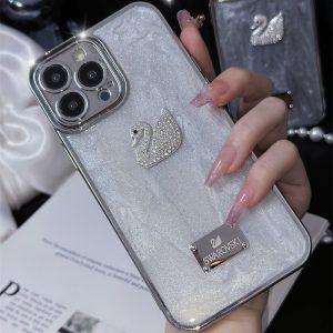 スワロフスキー iphone16/15pro ケース swarovski iphoneケースキラキラ iphone14/13ケース デコ ブランド スマホケース ハイブランド iphone12/11 ケース 人気 女子 スワロフスキー iphone16/15pro ケース swarovski iphoneケースキラキラ iphone14/13ケース デコ ブランド スマホケース ハイブランド iphone12/11 ケース 人気 女子