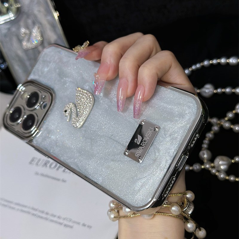スワロフスキー iphone16/15pro ケース swarovski iphoneケースキラキラ iphone14/13ケース デコ ブランド スマホケース ハイブランド iphone12/11 ケース 人気 女子 スワロフスキー iphone16/15pro ケース swarovski iphoneケースキラキラ iphone14/13ケース デコ ブランド スマホケース ハイブランド iphone12/11 ケース 人気 女子