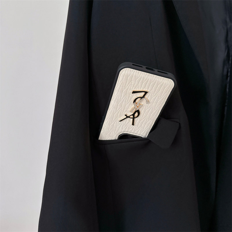 サンローラン iphone16/15pro ケース ysl 携帯ケース iphoneケース お揃い iphoneケース ハイブランド iphone14/13/12 ケース レザー ブランド かわいい サンローラン iphone16/15pro ケース ysl 携帯ケース iphoneケース お揃い iphoneケース ハイブランド iphone14/13/12 ケース レザー ブランド かわいい
