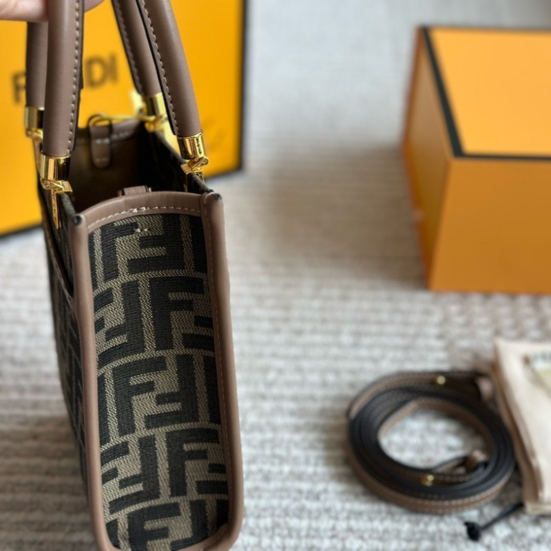 フェンディ サンシャイン バッグ コピー ミニ ショルダー バッグ ハイ ブランド fendi ショルダー バッグ トート バッグ 小さめ ブランド カバン レディース 人気 鞄 2way フェンディ サンシャイン バッグ コピー ミニ ショルダー バッグ ハイ ブランド fendi ショルダー バッグ トート バッグ 小さめ ブランド カバン レディース 人気 鞄 2way