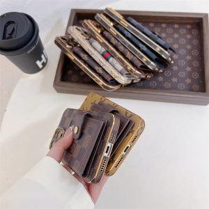 iphone17 ケース ルイ ヴィトン iphone17pro ケース カード 収納 iphone16/15plus ケース ハイ ブランド iphone14/13/12 ケース メッキ iphone11/11pro ケース グッチ コピー