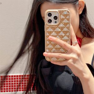 prada スマホケース iphone16/15 プラダ 携帯 ケース iphone16proケース ハイブランド スマホケース キラキラ iphone14/13pro max ケース ブランド 人気 お揃い prada スマホケース iphone16/15 プラダ 携帯 ケース iphone16proケース ハイブランド スマホケース キラキラ iphone14/13pro max ケース ブランド 人気 お揃い