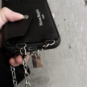 マルジェラ スマホ ショルダー maison margiela iphone16/16pro ケース iphone ケース 背面 収納 iphone15/15pro ショルダー ケース ブランド iphone14/13ケース カップル ペア