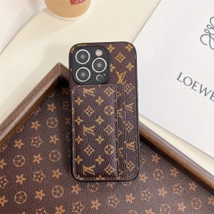 ルイヴィトン iPhone15 Pro Max ケース モノグラム カード入れ ルイヴィトン iPhone15 Pro Max ケース モノグラム カード入れ