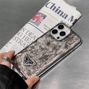 プラダ iphone17/17pro ケース パイソン 型押し prada スマホケース メッキ iphone16/15proケース ブランド コピー iphone14/13ケース お揃い iphone12/12プロ ケース かわいい ブランド プラダ iphone17/17pro ケース パイソン 型押し prada スマホケース メッキ iphone16/15proケース ブランド コピー iphone14/13ケース お揃い iphone12/12プロ ケース かわいい ブランド