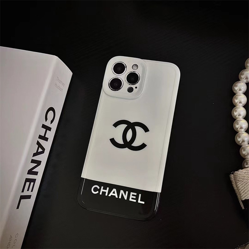 chanel スマホケース iphone16/16pro シャネル iphone15/14 ケース コピー スマホケース カップル iphone13/12/11ケース ハイブランド iphoneケース ブランド かわいい ペア
