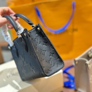 ヴィトン オンザゴー ミニ ルイヴィトン新作 バッグ トート バッグ ハイ ブランド レディース ショルダーバッグ メンズ ブランド ミニバッグ ブランド 30代 40代 鞄 2way ヴィトン オンザゴー ミニ ルイヴィトン新作 バッグ トート バッグ ハイ ブランド レディース ショルダーバッグ メンズ ブランド ミニバッグ ブランド 30代 40代 鞄 2way