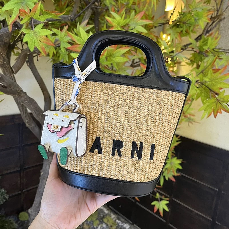 ケリー ドール チャーム airpods ケース ハイ ブランド airpods pro ケース エルメス airpods 第 三 世代 ケース 可愛い airpods アクセサリー バッグ チャーム ブランド エアーポッズケース おもしろ ケリー ドール チャーム airpods ケース ハイ ブランド airpods pro ケース エルメス airpods 第 三 世代 ケース 可愛い airpods アクセサリー バッグ チャーム ブランド エアーポッズケース おもしろ