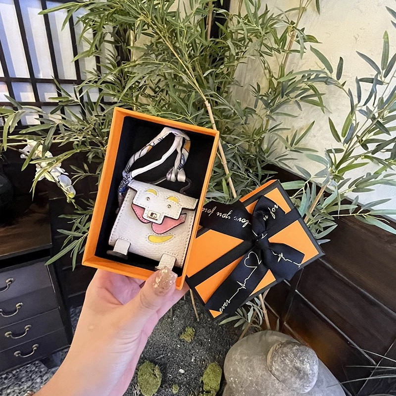 ケリー ドール チャーム airpods ケース ハイ ブランド airpods