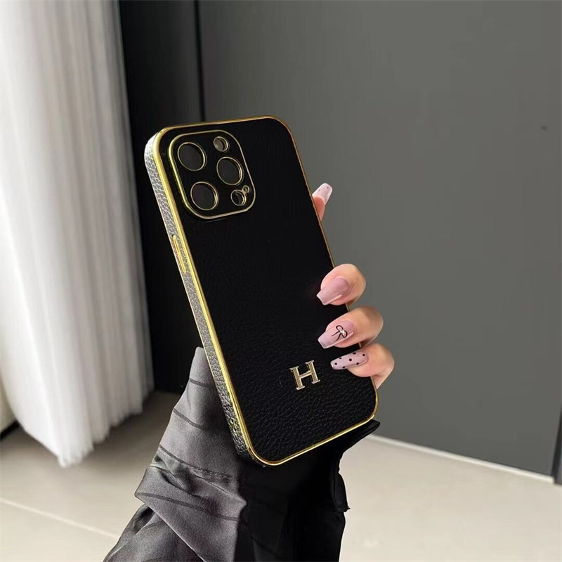HERMES - □美品□ HERMES エルメス レザー iPhone12/12Pro対応