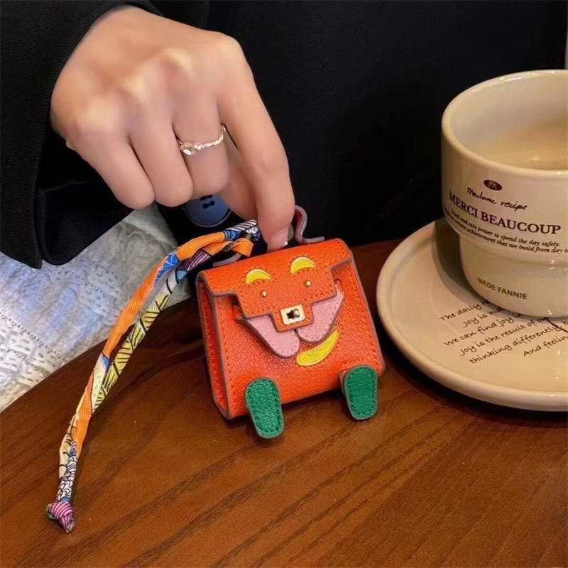 ケリー ドール チャーム airpods ケース ハイ ブランド airpods pro ケース エルメス airpods 第 三 世代 ケース 可愛い airpods アクセサリー バッグ チャーム ブランド エアーポッズケース おもしろ ケリー ドール チャーム airpods ケース ハイ ブランド airpods pro ケース エルメス airpods 第 三 世代 ケース 可愛い airpods アクセサリー バッグ チャーム ブランド エアーポッズケース おもしろ