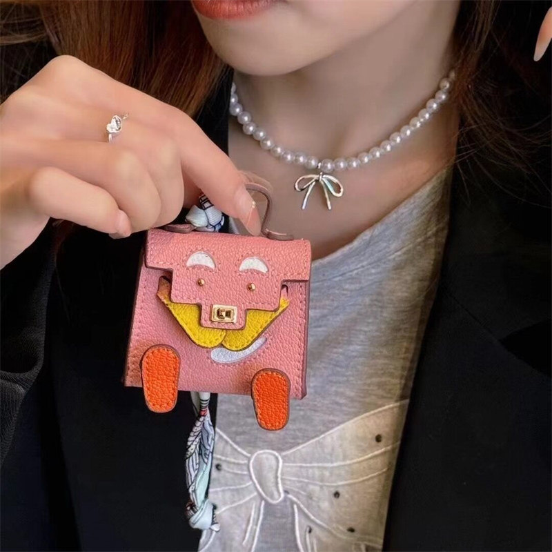 ケリー ドール チャーム airpods ケース ハイ ブランド airpods pro ケース エルメス airpods 第 三 世代 ケース 可愛い airpods アクセサリー バッグ チャーム ブランド エアーポッズケース おもしろ ケリー ドール チャーム airpods ケース ハイ ブランド airpods pro ケース エルメス airpods 第 三 世代 ケース 可愛い airpods アクセサリー バッグ チャーム ブランド エアーポッズケース おもしろ