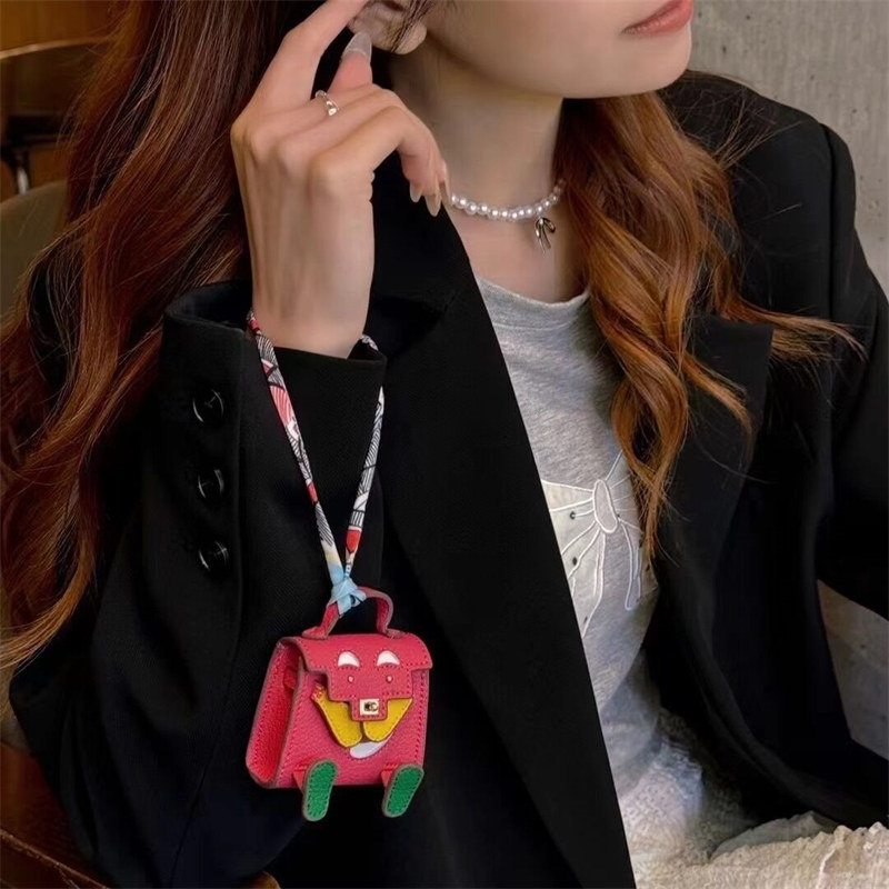 ケリー ドール チャーム airpods ケース ハイ ブランド airpods pro ケース エルメス airpods 第 三 世代 ケース 可愛い airpods アクセサリー バッグ チャーム ブランド エアーポッズケース おもしろ ケリー ドール チャーム airpods ケース ハイ ブランド airpods pro ケース エルメス airpods 第 三 世代 ケース 可愛い airpods アクセサリー バッグ チャーム ブランド エアーポッズケース おもしろ