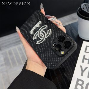 アイフォン17/17プロ ケース シャネル カメラ保護 フィルム付き iphone16/15pro ケース 人気 女子 iphoneケース 可愛い ブランド iphone14/13ケース カップル スマホケース ハイブランド