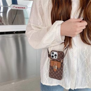 ヴィトン iphone17/17pro ケース ショルダー ルイ ヴィトン スマホ ショルダー iphone16plus/15plus ケース ハイブランド スマホケース カード 収納 iphone16/15/14ケース斜めがけ 肩掛け ヴィトン iphone17/17pro ケース ショルダー ルイ ヴィトン スマホ ショルダー iphone16plus/15plus ケース ハイブランド スマホケース カード 収納 iphone16/15/14ケース斜めがけ 肩掛け